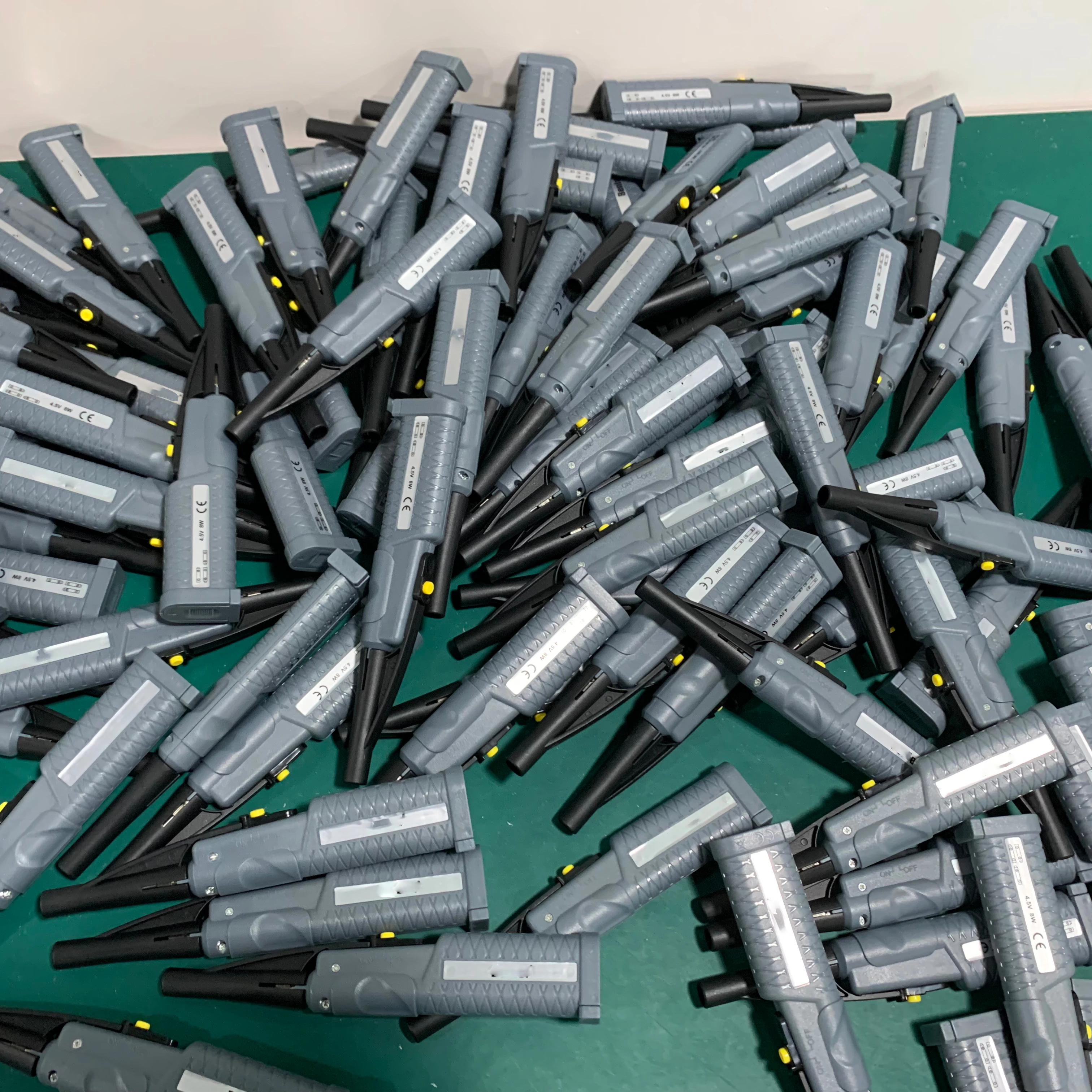 Battery Wax Heating Iron for Hardwood Floors Repair Wooden Furniture Fix Wooden Floor Repair Kit Laminate Floor Holes Repair