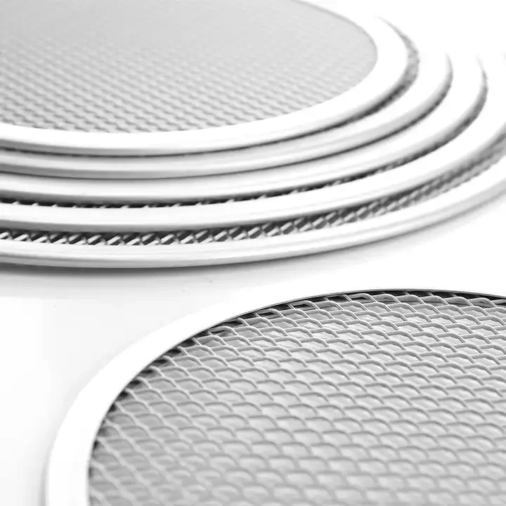 10 Inch 11 Inch 12 Inch 13 Inch Aluminum Round Baking Tray for Homemade Pizza Breadstick/Kitchen Oven