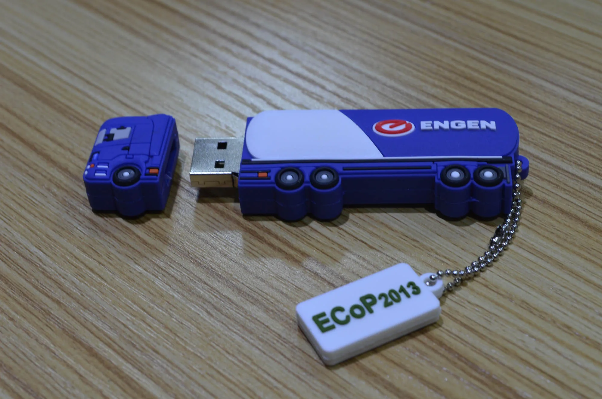 sports equipment badminton tennis racket Shape Usb Drive  Pvc Usb Flash Drive/ 8GB usb Custom rubber flash drive