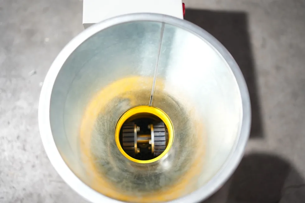 Processing Animal Pelet Food Granulating Mixer Feed Machine Silage Animal Feed Pellet