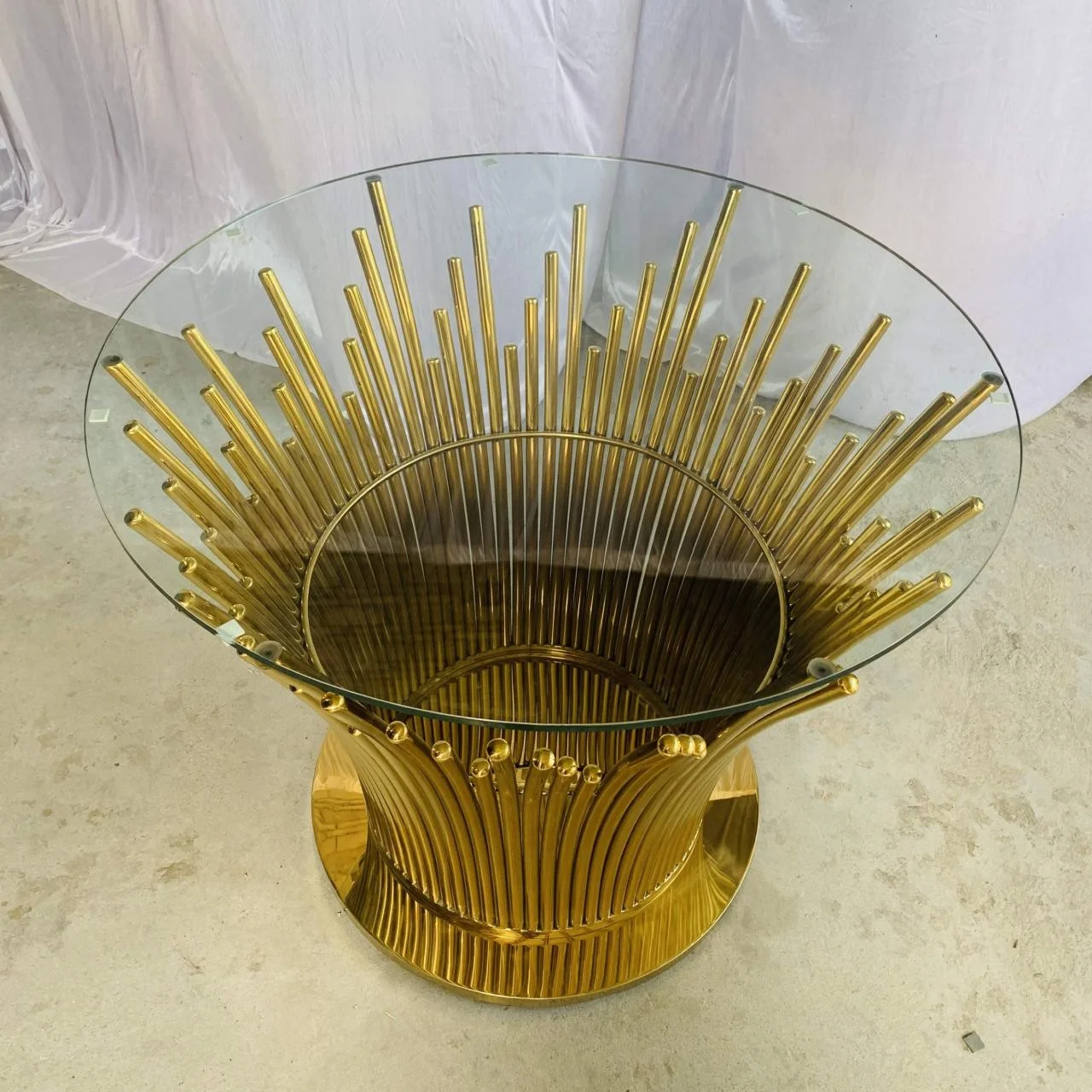 Wholesale cake table stainless steel material gold color round table