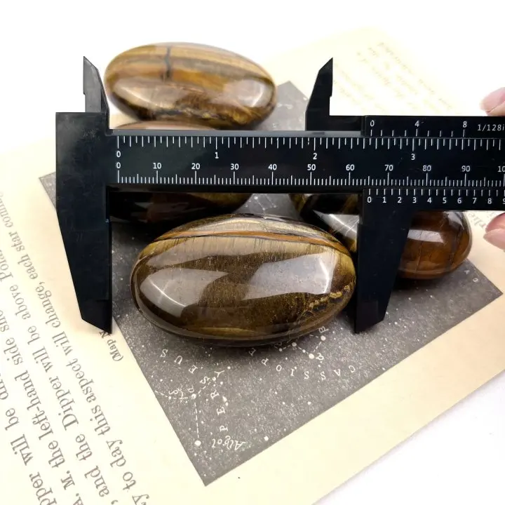 Wholesale Factory Direct Selling Eye-catching Crystals Healing Stones Mini Size Tiger Eye Stone Palm Stone For Selling