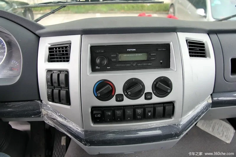 FOTON AUMAN ETX 6*4 TRACTOR HEAD WITH WEICHAI 12L AND 420HP DIESEL ENGINE