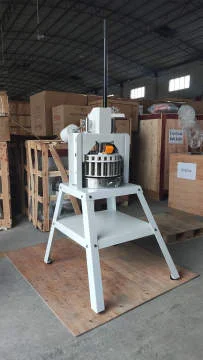 YOSLON Hot Sale  Bakery Dough Cutting Machine Manual  Bread Dough Divider Manual Dough Divider