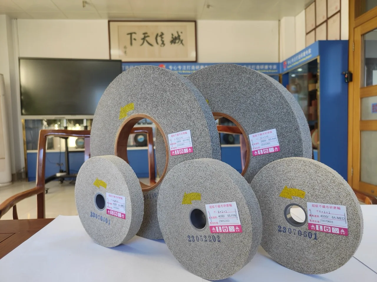 WEIYI High Quality Durable Flap Disc Use For Paint Buffing Non Woven Convoluted Wheels