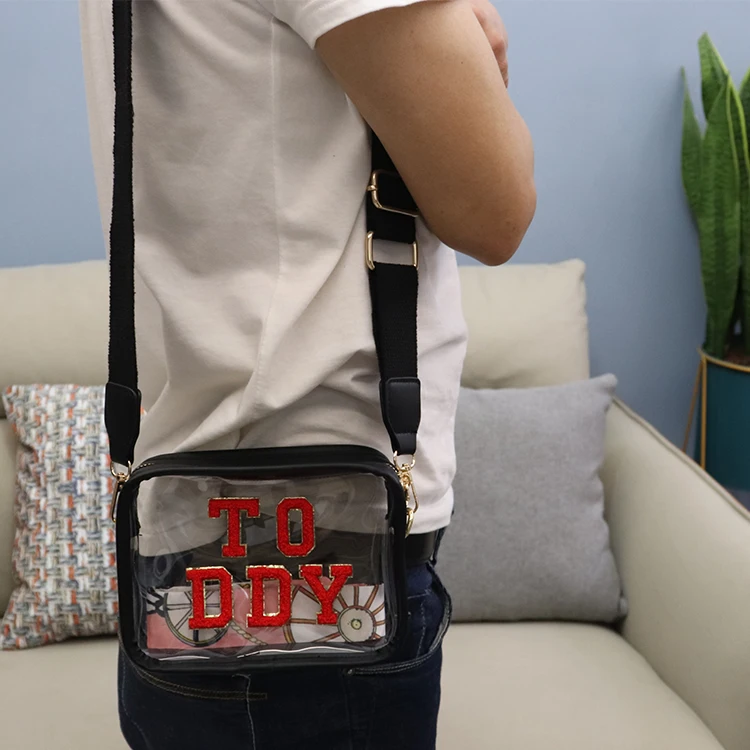 Wholesale clear pvc cylinder stadium crossbody bag monogram stadium approved clear purse with small chenille letters patches DIY