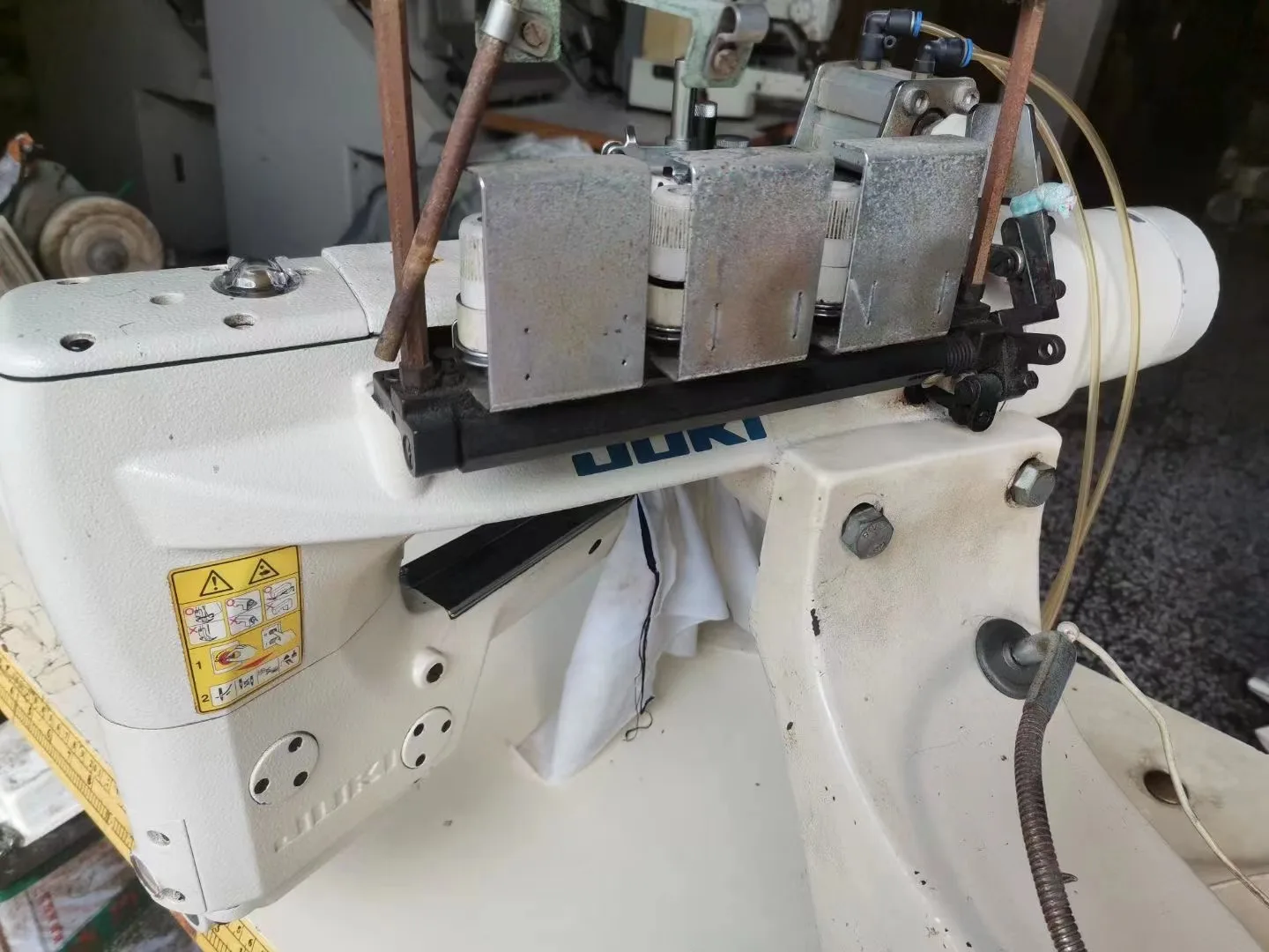 Second Hand Jukis MF-3620 Series (belt-drive type) 4-needle, Feed-off-the-arm, Flatseamers, Top and Bottom Coverstitch Machine