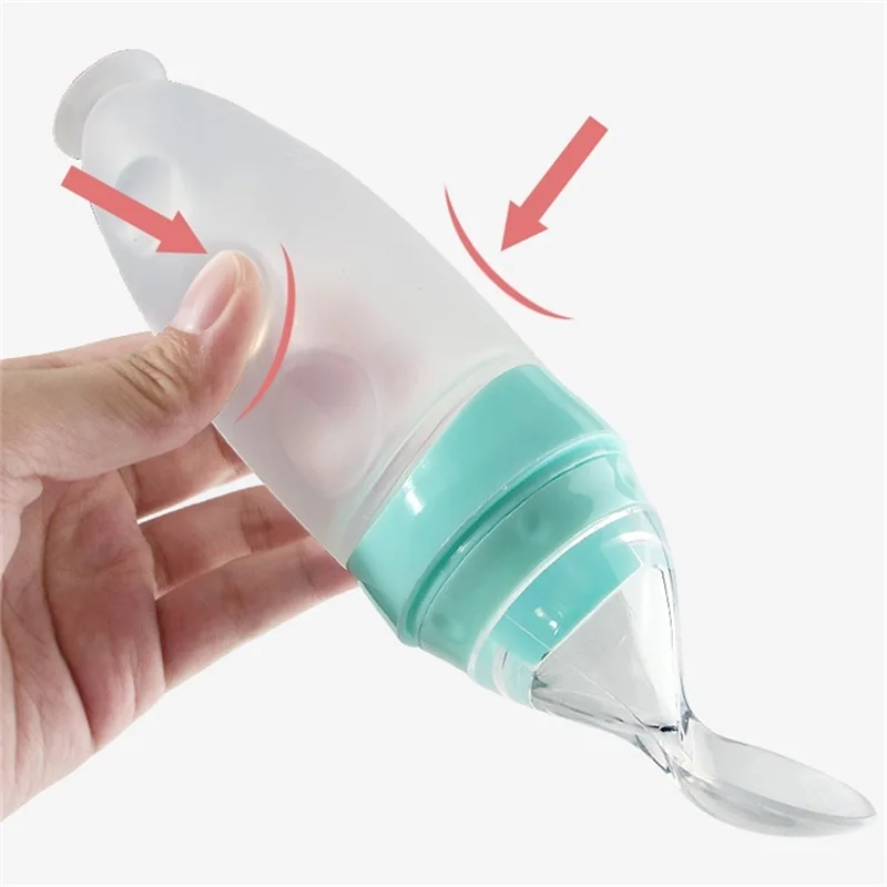 Hot Sale New Babi Product Squeezable Silicone Baby Feeding Bottle with Spoon for Newborn