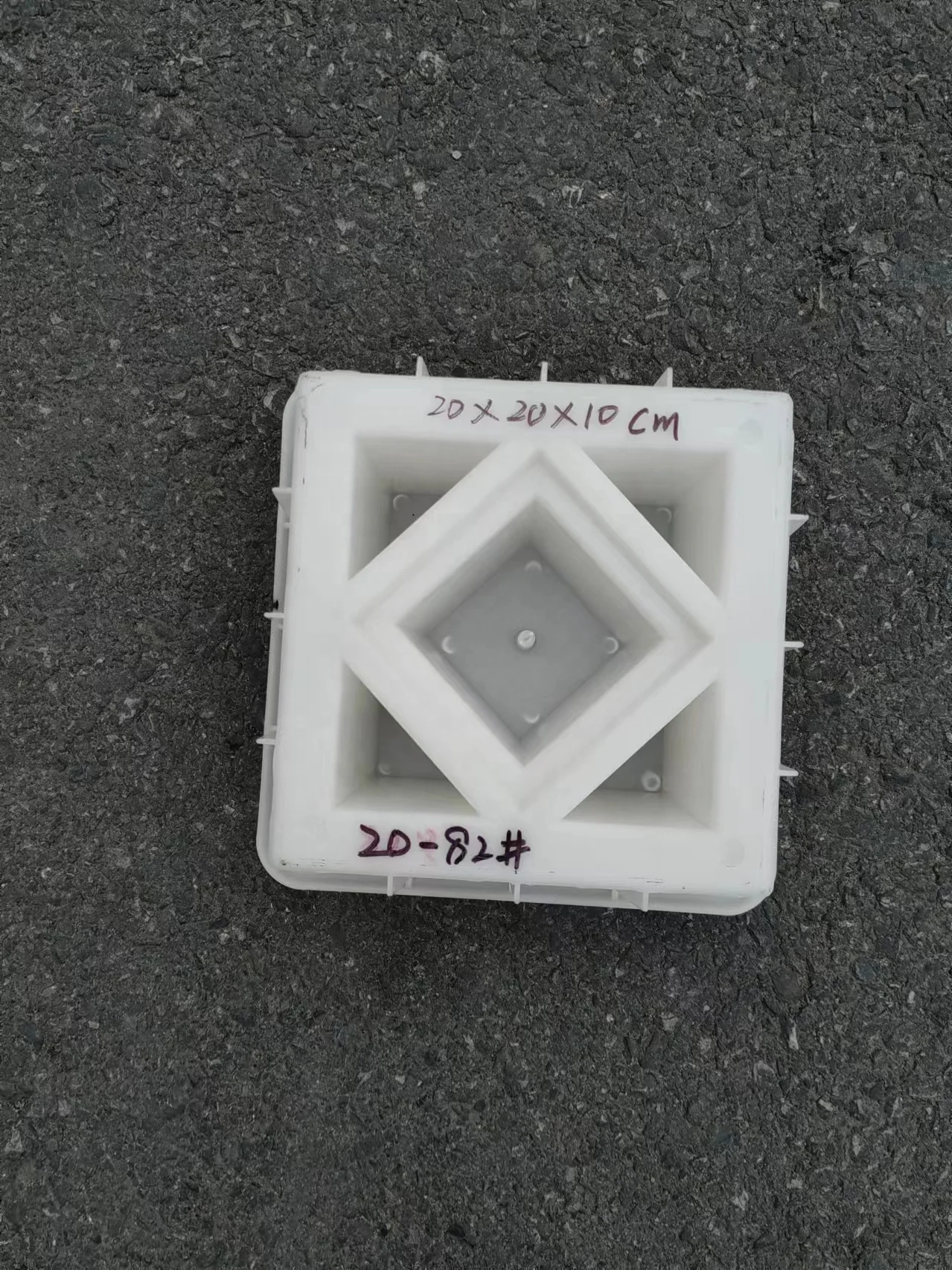 Factory supply concrete hollow blocks wall plastic molds