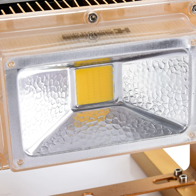 Портативный водонепроницаемый наружный алюминиевый наружный IP65 10 Вт 20 Вт 30 Вт перезаряжаемый светодиодный прожектор