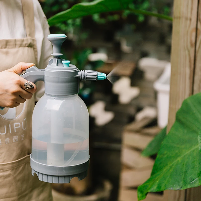 RUIPU New Design hand pump sprayer 2L Pressure Water garden Spray bottle