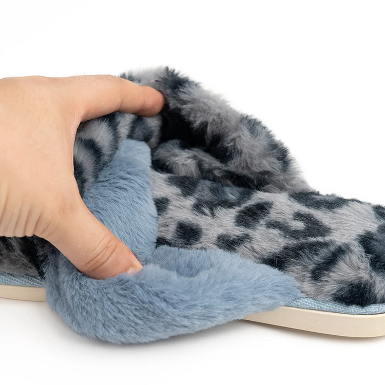 Design best hot sale young fashion steady thick sense soft fuzzy sexy women house slippers for home use