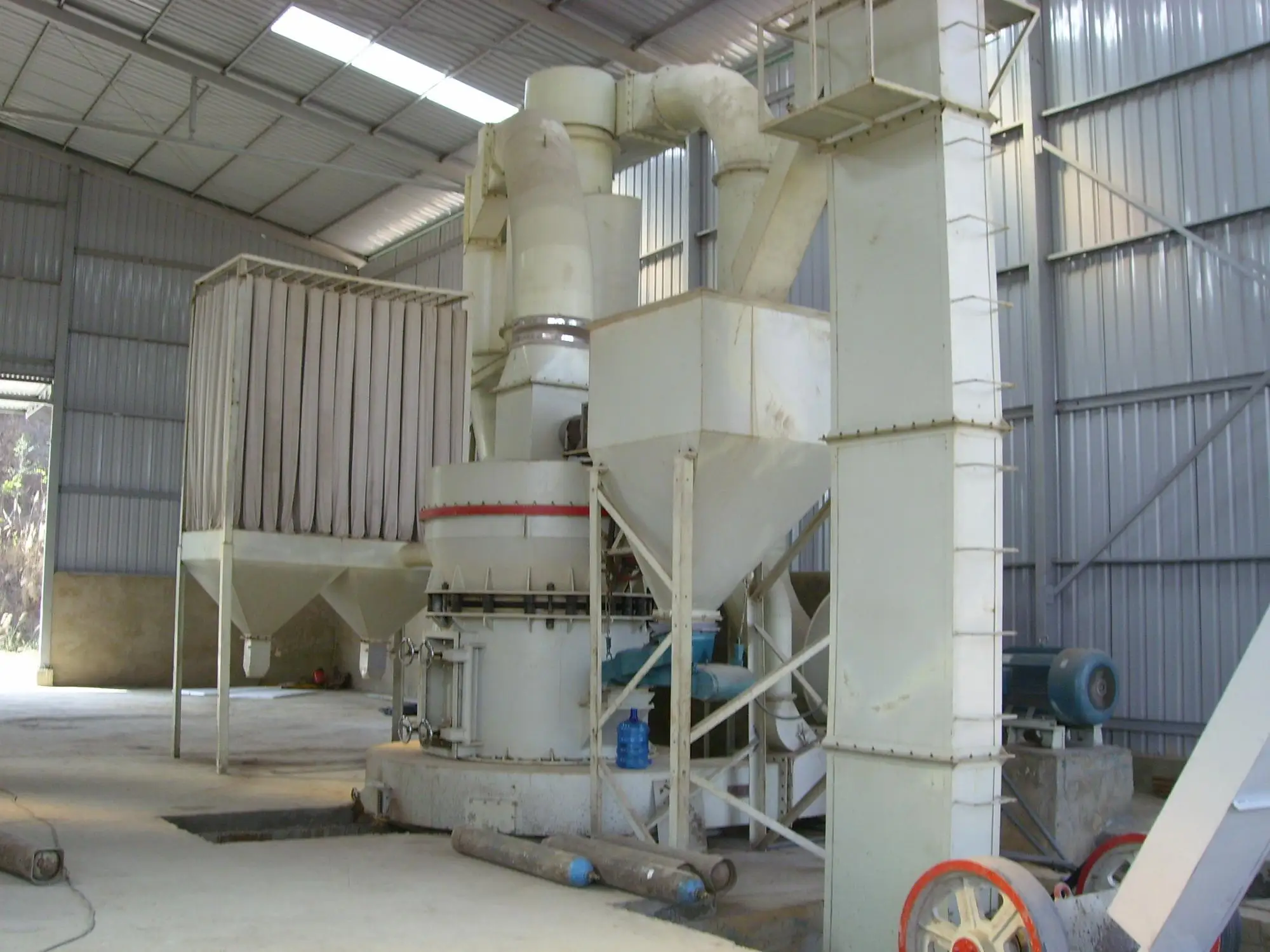 
Vertical Roller Mill Powder Grinding Machine Raymond mill for Calcium Carbonate 