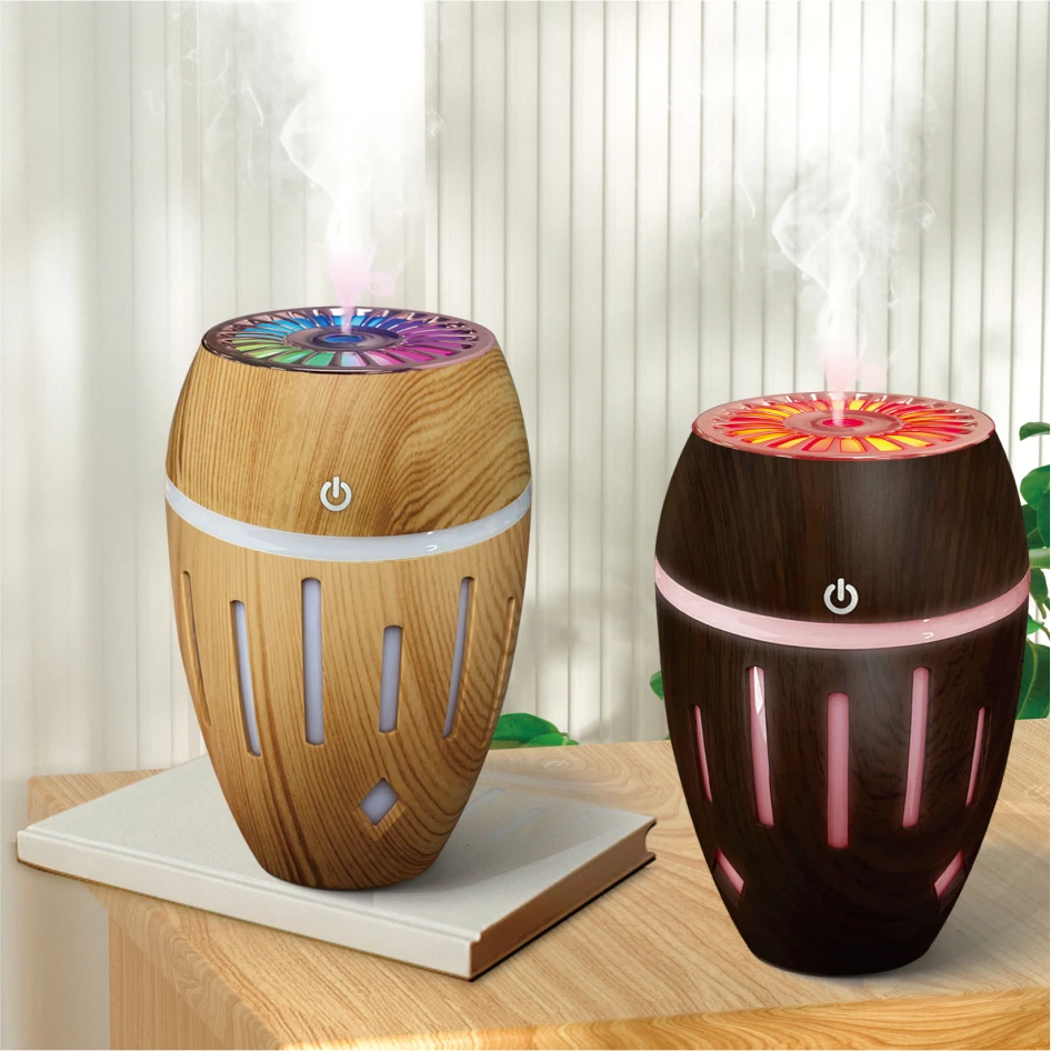 Portable Led Light Mini car humidifier 200ml Spray Mist Usb Ultrasonic for Home Office Car Purifier with Led Night Light