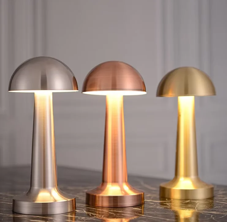 Garden Iron Modern Designer Rechargeable Cordless Dimmable Night Lights Portable LED Desk Lamp for Outdoor Dining Restaurant Bar