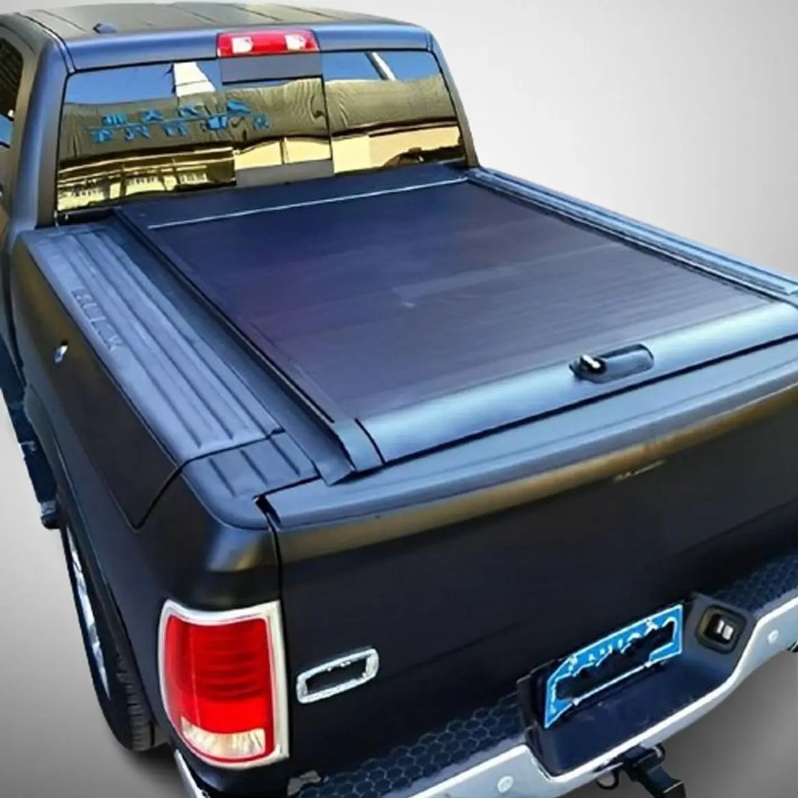 Waterproof accessories retractable standard size truck bed cover roller lid for toyota hilux Tacoma Mitsubishi L200 Ford ranger