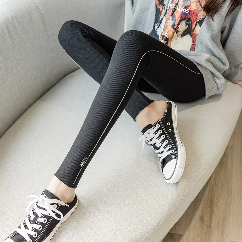 2022 New Leggings Personalized Outer Wear Thread Green Velvet Thick Warm Pants Ankle Length Cotton Trousers for Women