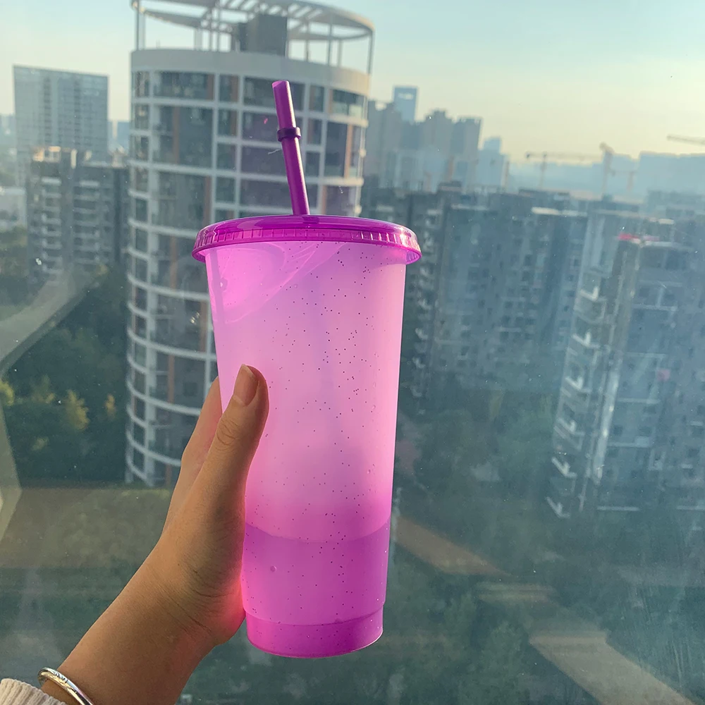 Hot Sale Reusable BPA Free Custom Print Available Plastic Coffee Cup Cold Water Color Changing Cup with Lid and Straw