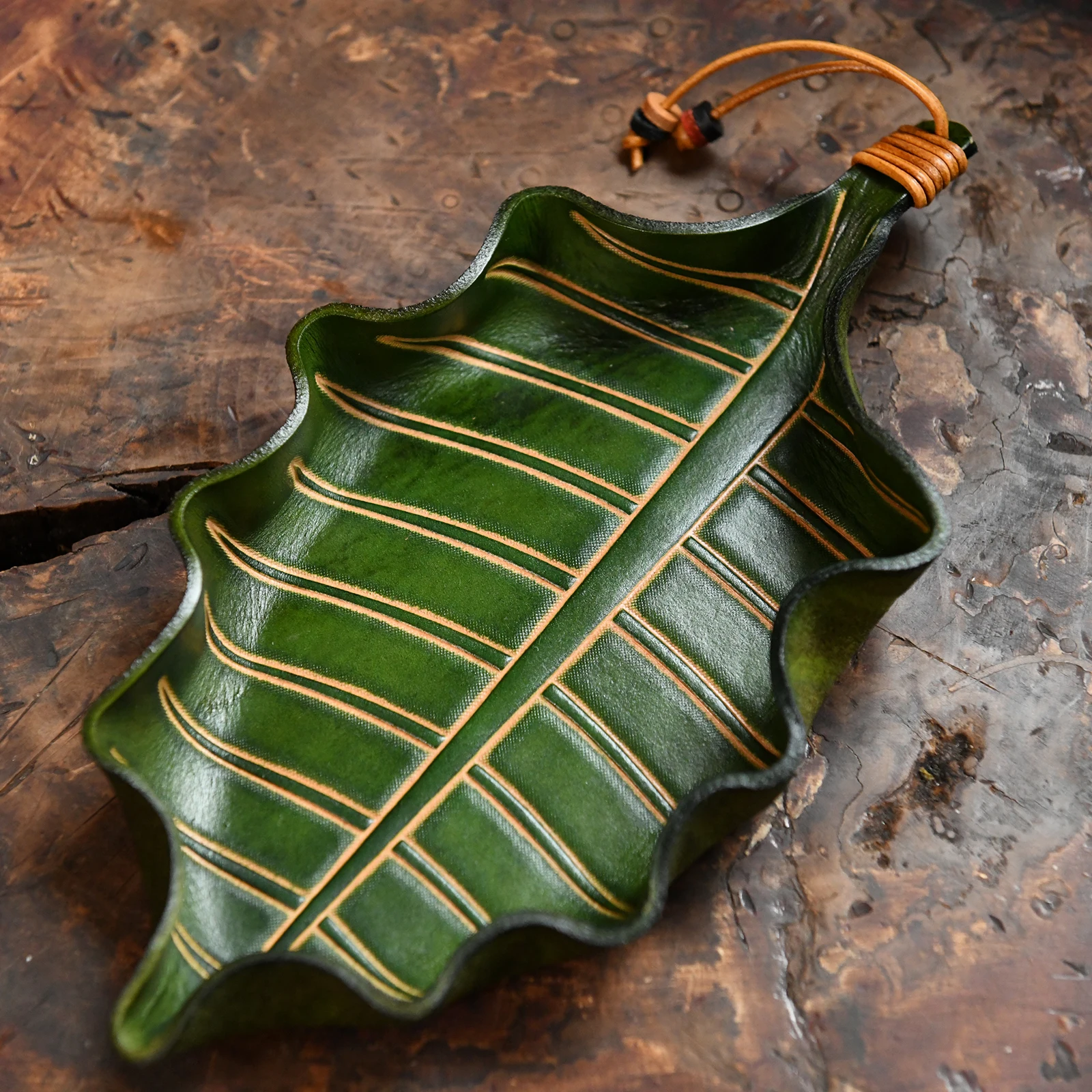 Ea388 Vegetable tan Wholesale Luxury Custom Leather Jewelry Display Tray for Office Table Storage Makeup Logo Home Decor Trays