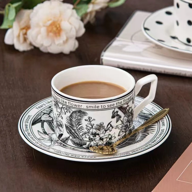 China In Stock Bulk Cheap Tasse Tazas De Cafe Fincan Turkish Porcelain Ceramic Coffee Spoon Tea Cups & Saucers Set With Gift Box