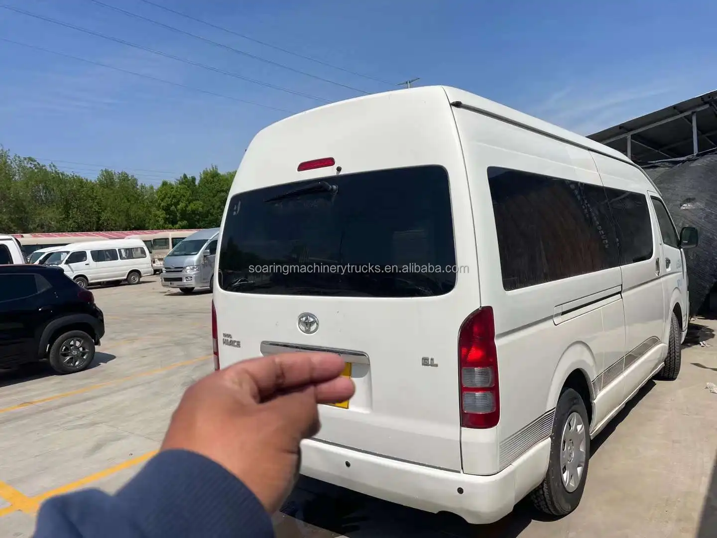 Самая продаваемая цена Подержанный Toyota Van Hiace Mini Bus б/у