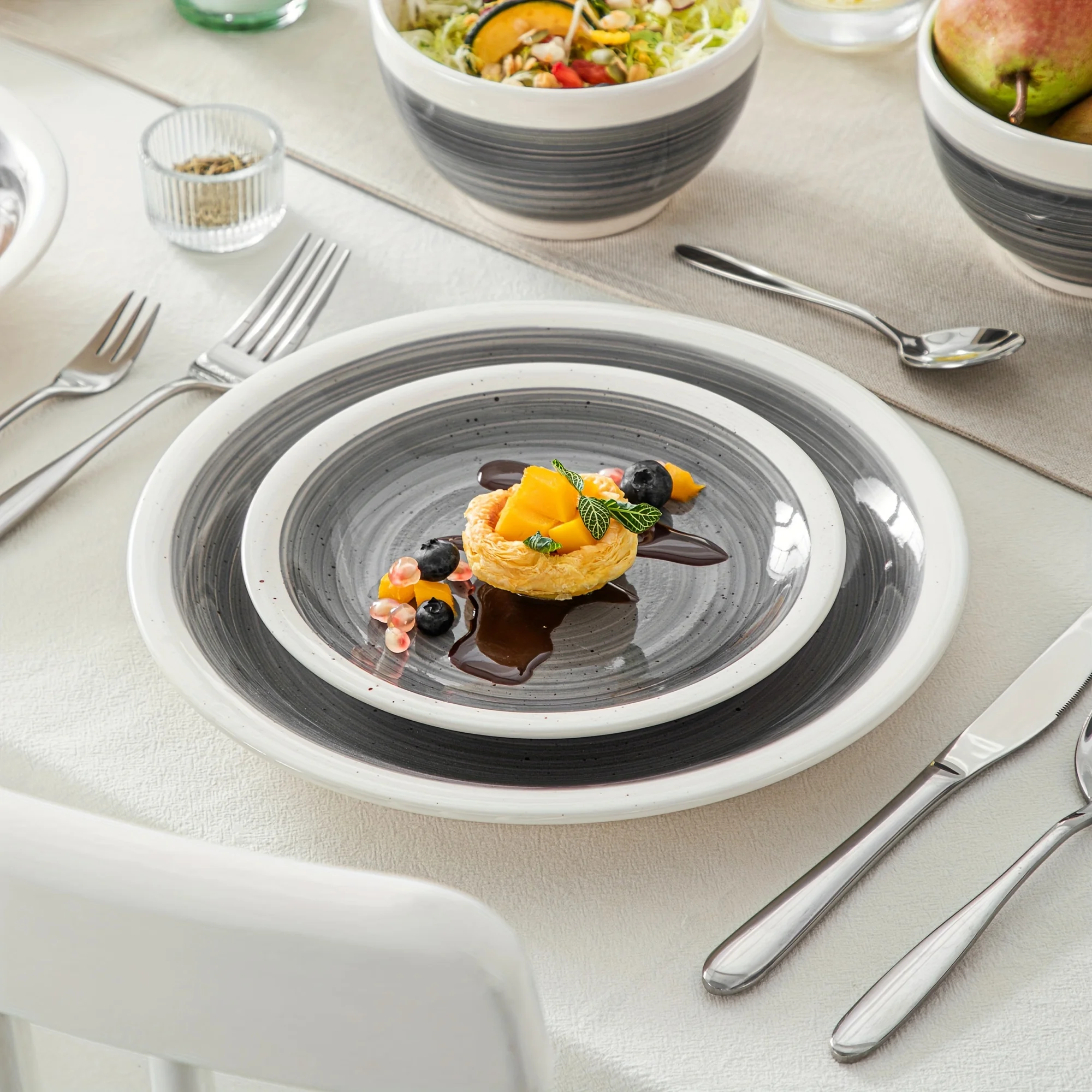 16 Piece Gray Tableware Ceramic Plate Bowl Cup Set Home Party Picnic