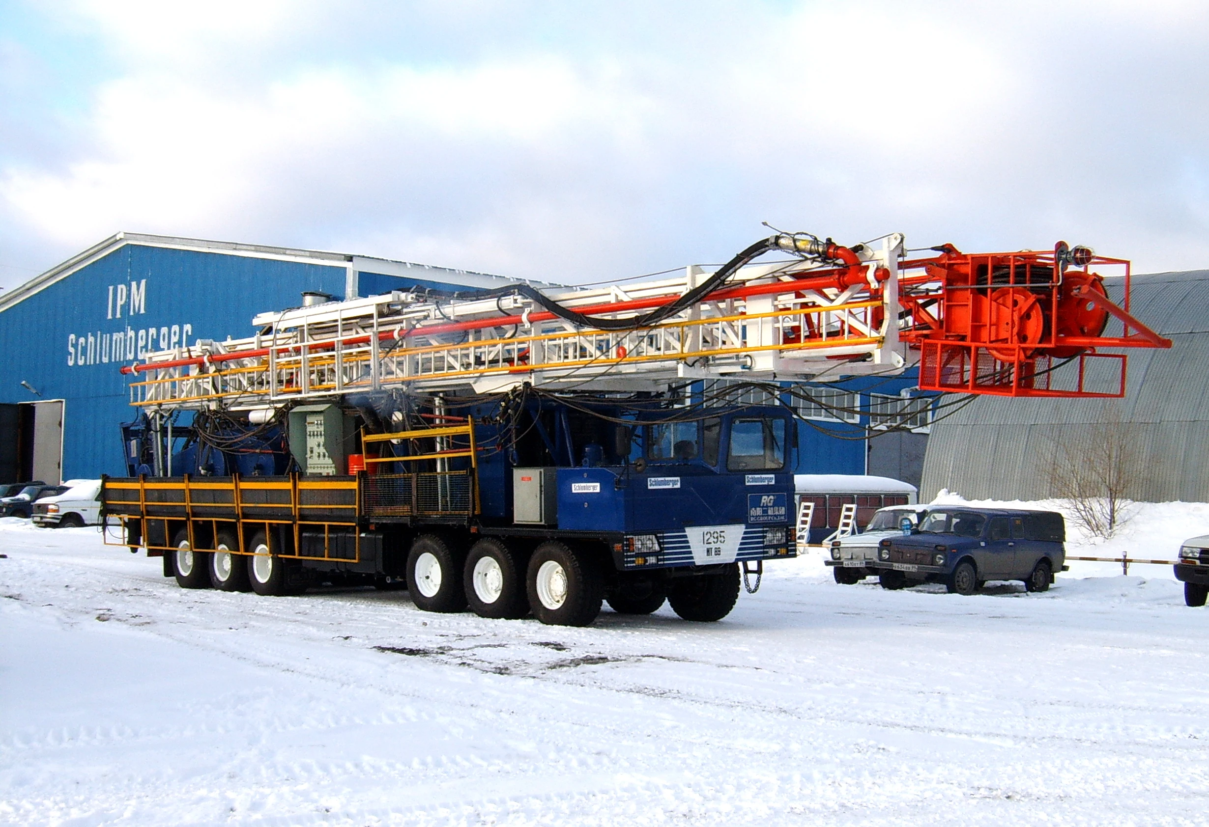 RG  Truck Mounted Mobile ZJ15  550hp Drilling Rig and Workover Rig   Oil Field Oil and Gas Well Bore Hole API Standard