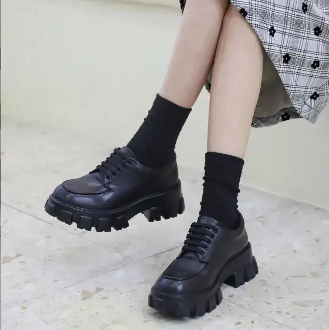 Thick heeled Patent leather Fat Platform sneakers Fashion Women Chunky Trainers Casual Shoes
