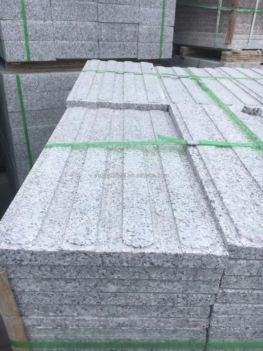 Polished round granite garden balls blasted granite kerbstones