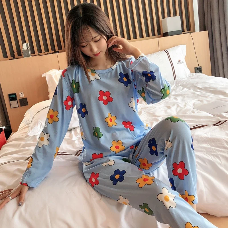 Spring and autumn ladies multicolor pattern round neck long pajamas and home wear