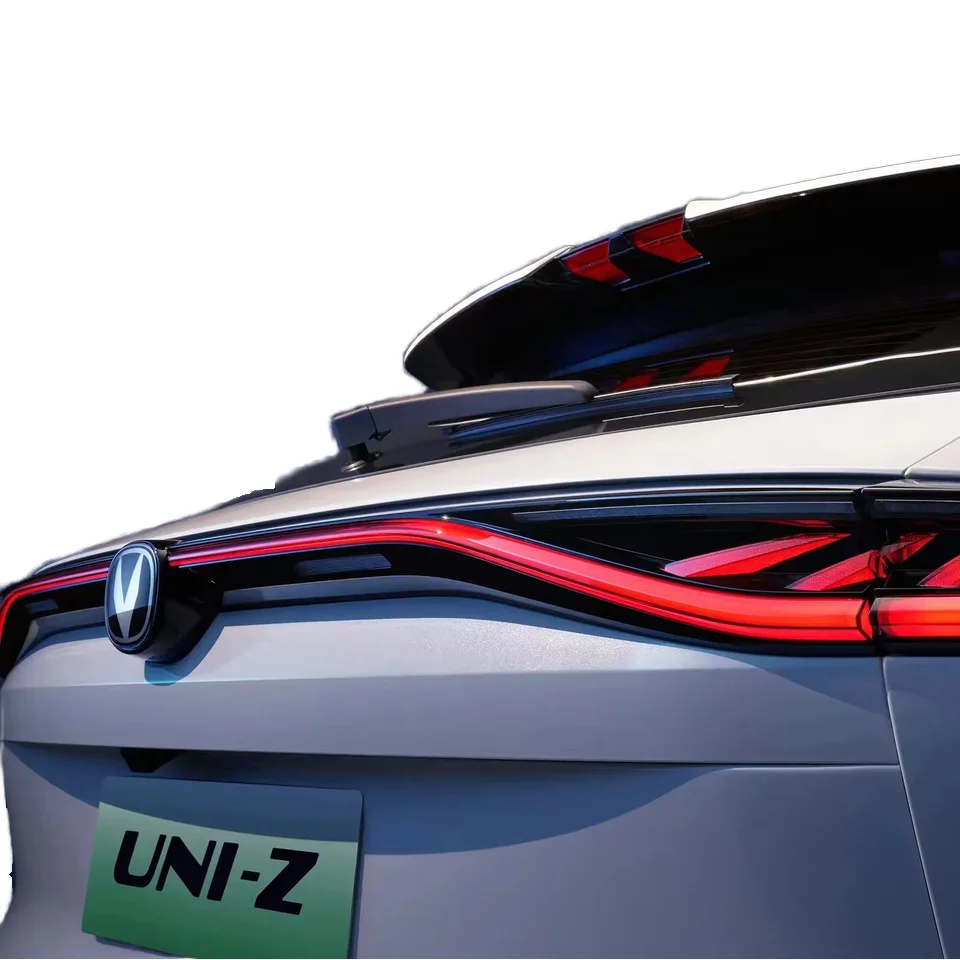 Из Китая 125 км отличный тип недорогой автомобиль Changan Uni-Z Suv дешевая цена