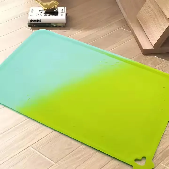 Customize Non-slip Pet Food Mat Latest Color Gradient Pet Food Placemat to Avoid Leakage for Dogs and Cats