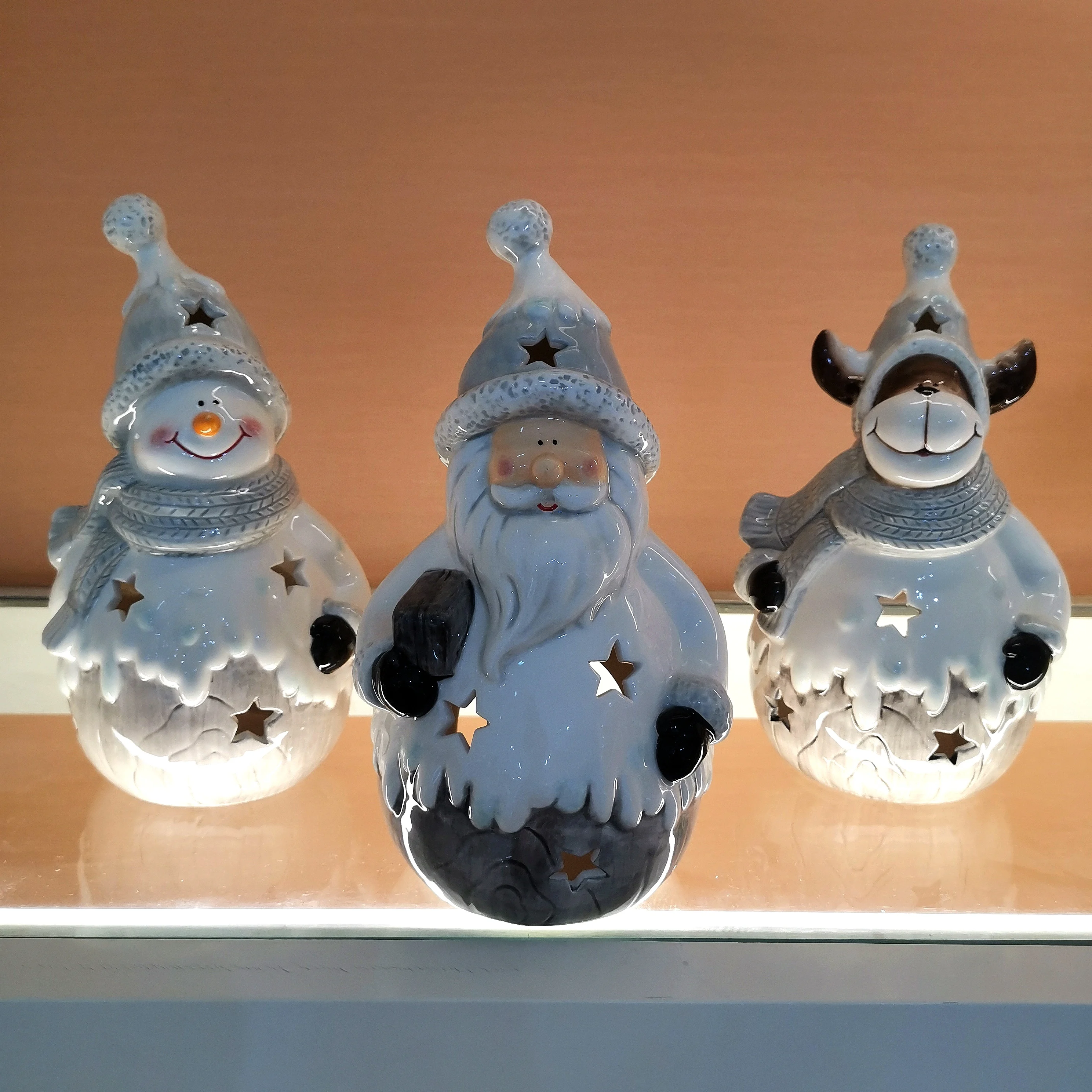Home bar decoration Ceramic Relief Xmas snowman reindeer figurine oil Burner tea light scented candle holder