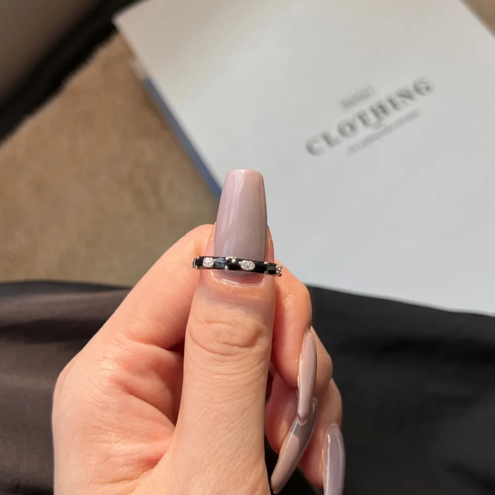 Dylam Stylish 925 Sterling Silver Non Tarnish Rhodium Plated 5A Zirconia Jewelry Black Enamel Diamond Jewellery Rings for Women