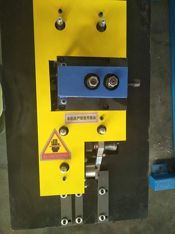 HAVC Air Duct Manufacturing Machine T-15 Tdf Steel Flange Forming Making Machine For 1.5mm