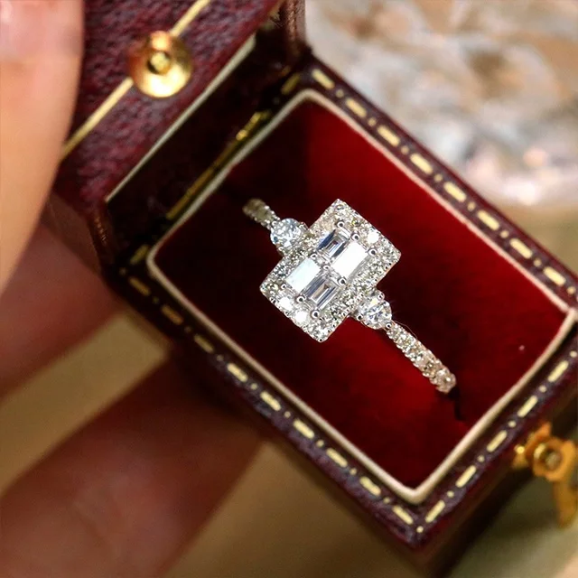 Xinfly hypoallergenic 18K Gold Square Delicate Design Shining Baguette 0.50CT Diamonds wedding affirm Ring