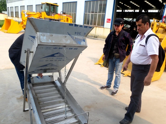 Keda Family Using  Gold blower Machine/ gold dry washer for sale