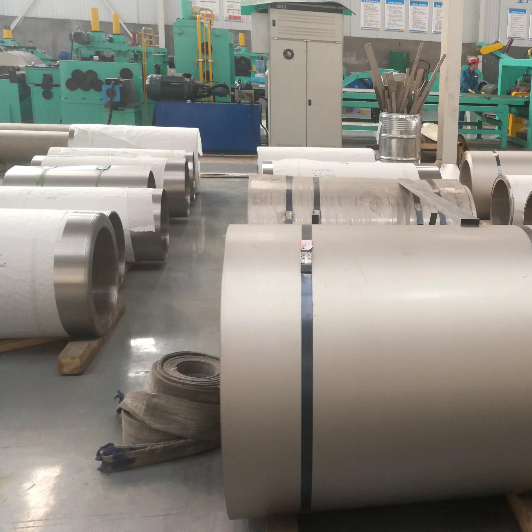 Titanium and Zirconium Heat Exchangers Heaters Coolers Condensers Evaporators and Reboilers for Corrosion Resistant Liquid