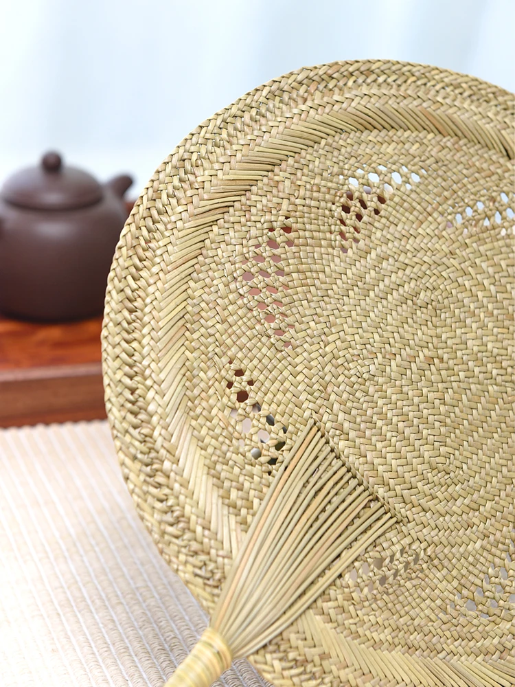 Handwoven Grass Fan Straw Summer Home Decoration Cool in Stock Promotional Gift Wall Art