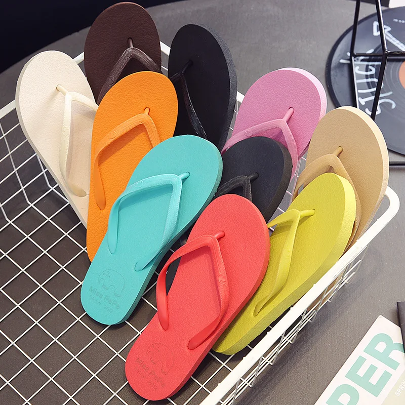 Wholesale cheap pe soft anti slip summer beach fashion flip flops