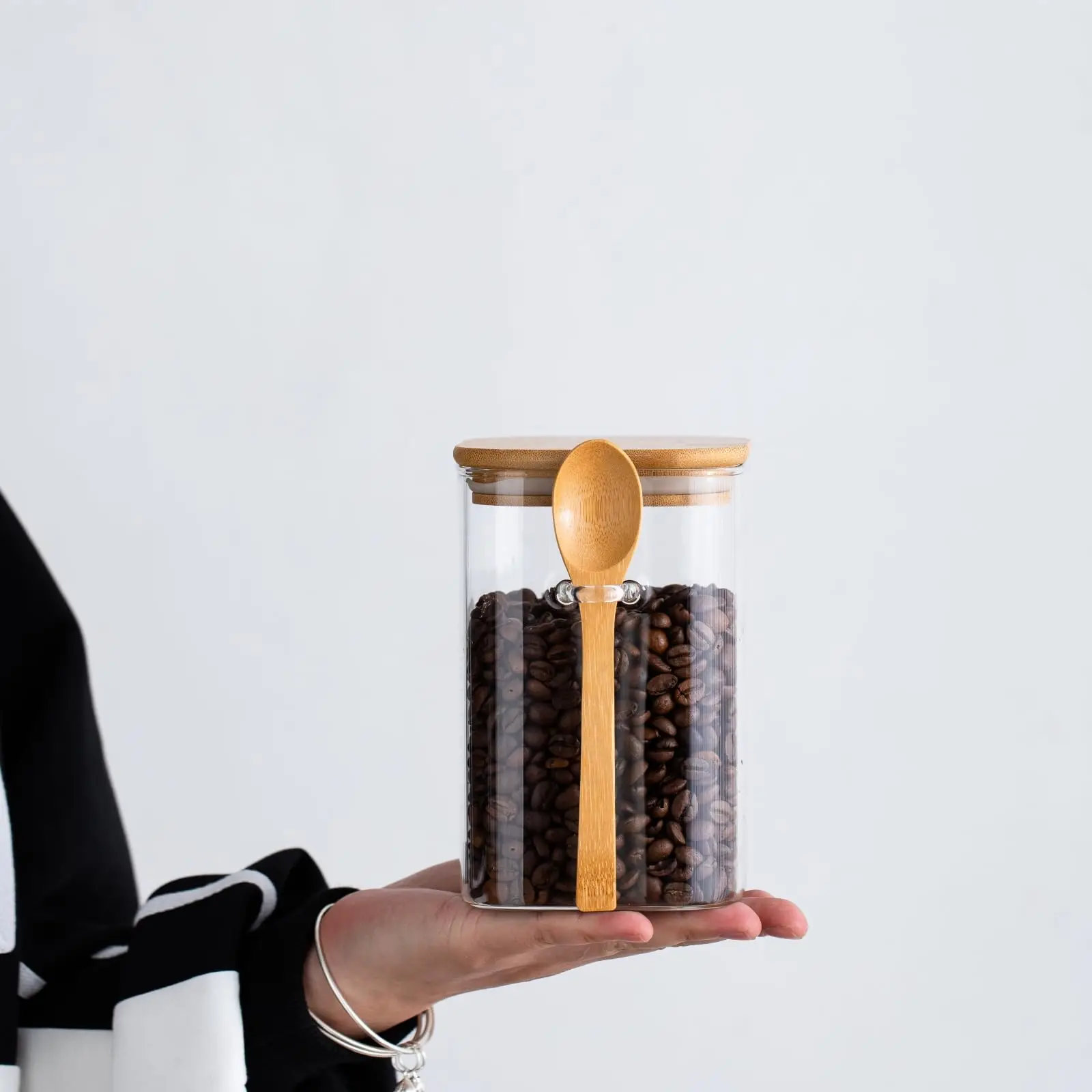 Wholesale 800 Ml Glass Jars Containers Spice Jar With Bamboo Lid And Wooden Spoon