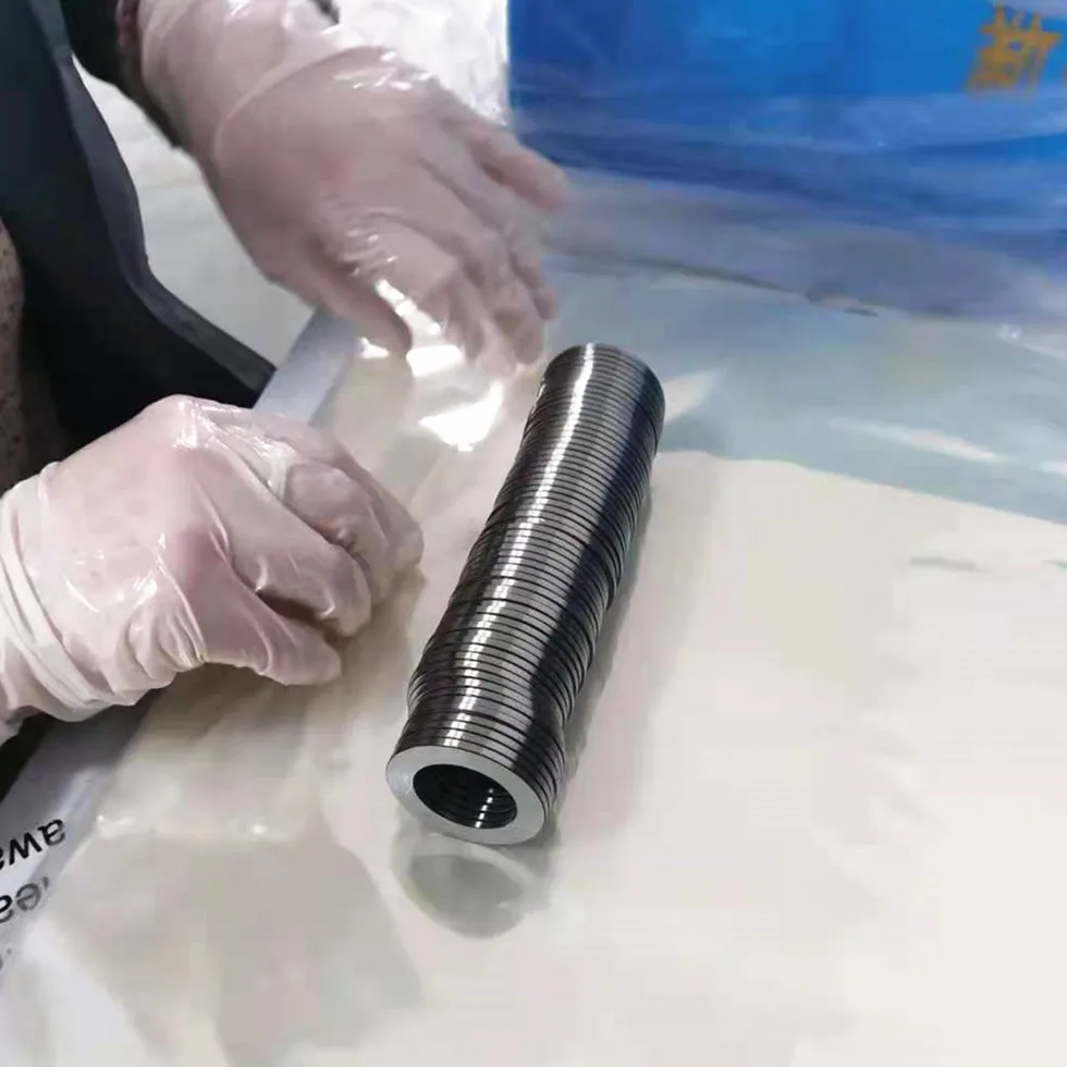  Упорные цилиндрические роликовые подшипники ws81106 30*47*3 шайбы