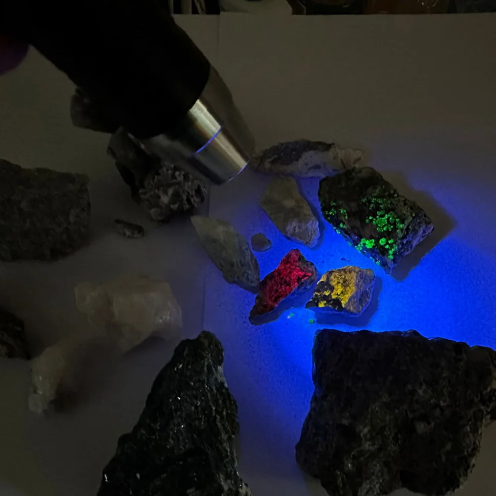 Shortwave 254nm UVC LED Flashlight SW UV Torch Lamp Fluorescent Minerals Phosphor with ZWB3 Optical Filter