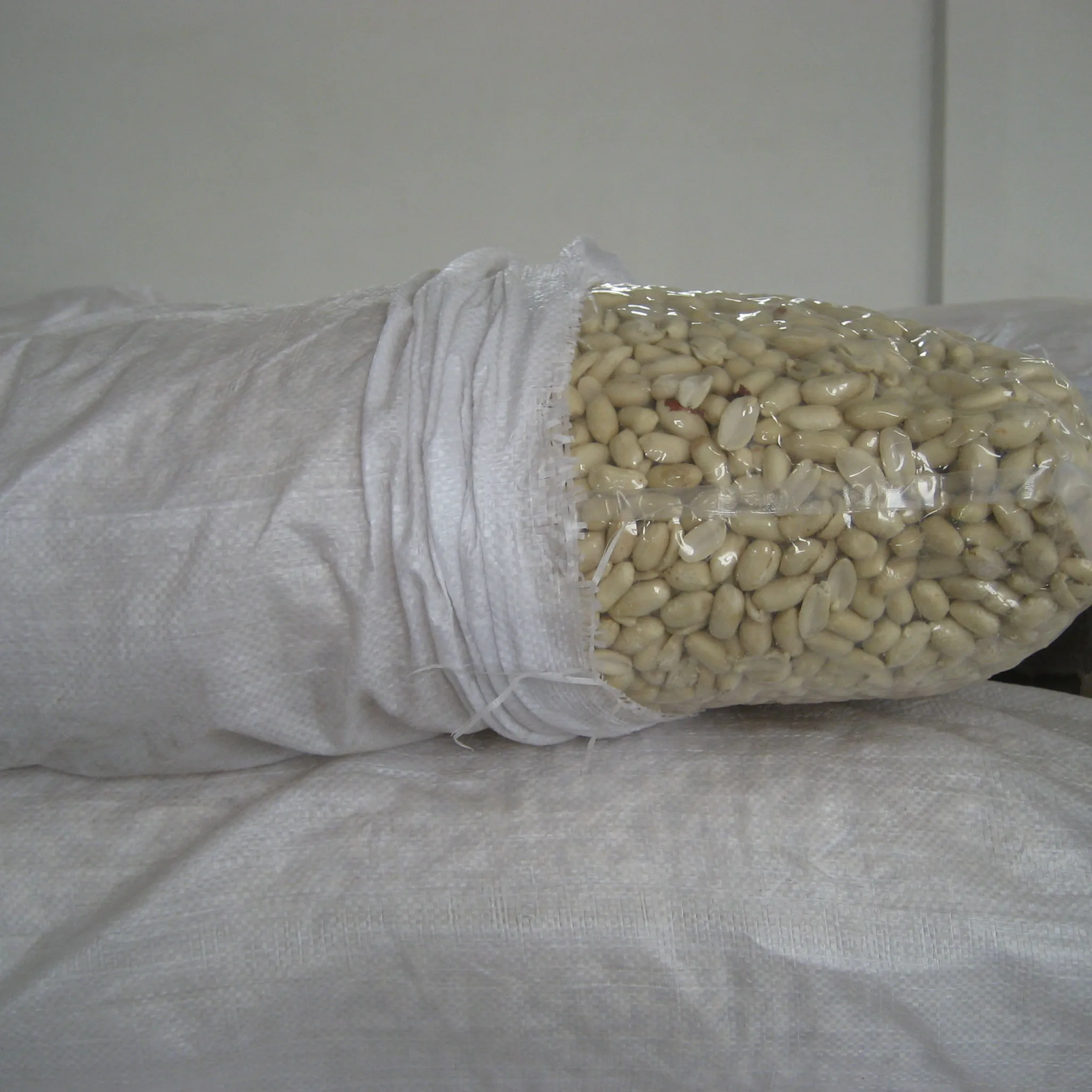 China Wholesale Hot Origin Dried Peeled Skinless Peanut Blanched Groundnut Kernel
