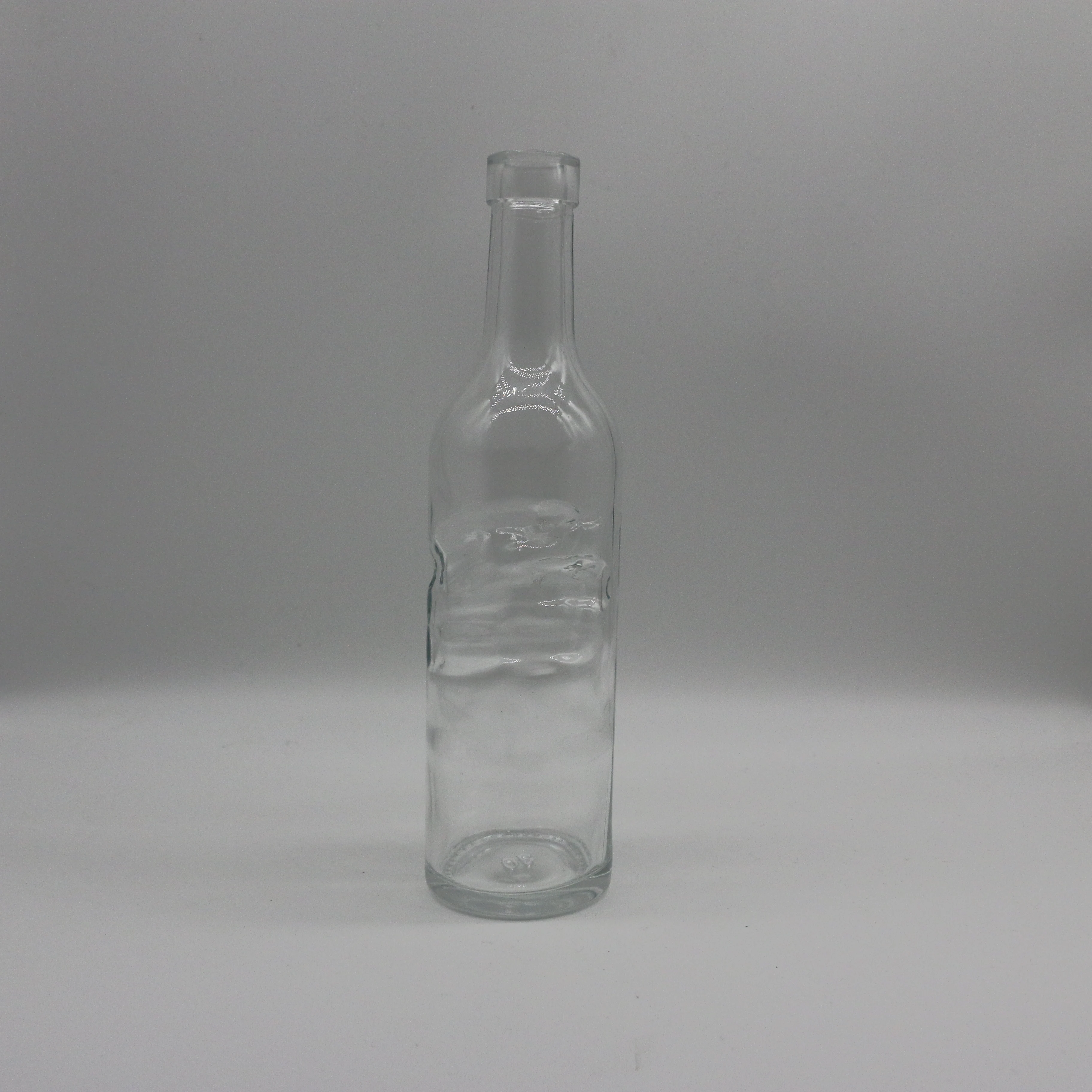 Cheap Free Hand Glass Bottle 750ml Wine Gold Wine Glass Bottle