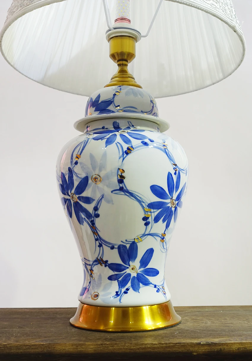 chinese blue and white table lamp Stunning Ceramic Table Lamp antique chinese blue and white porcelain table lamp