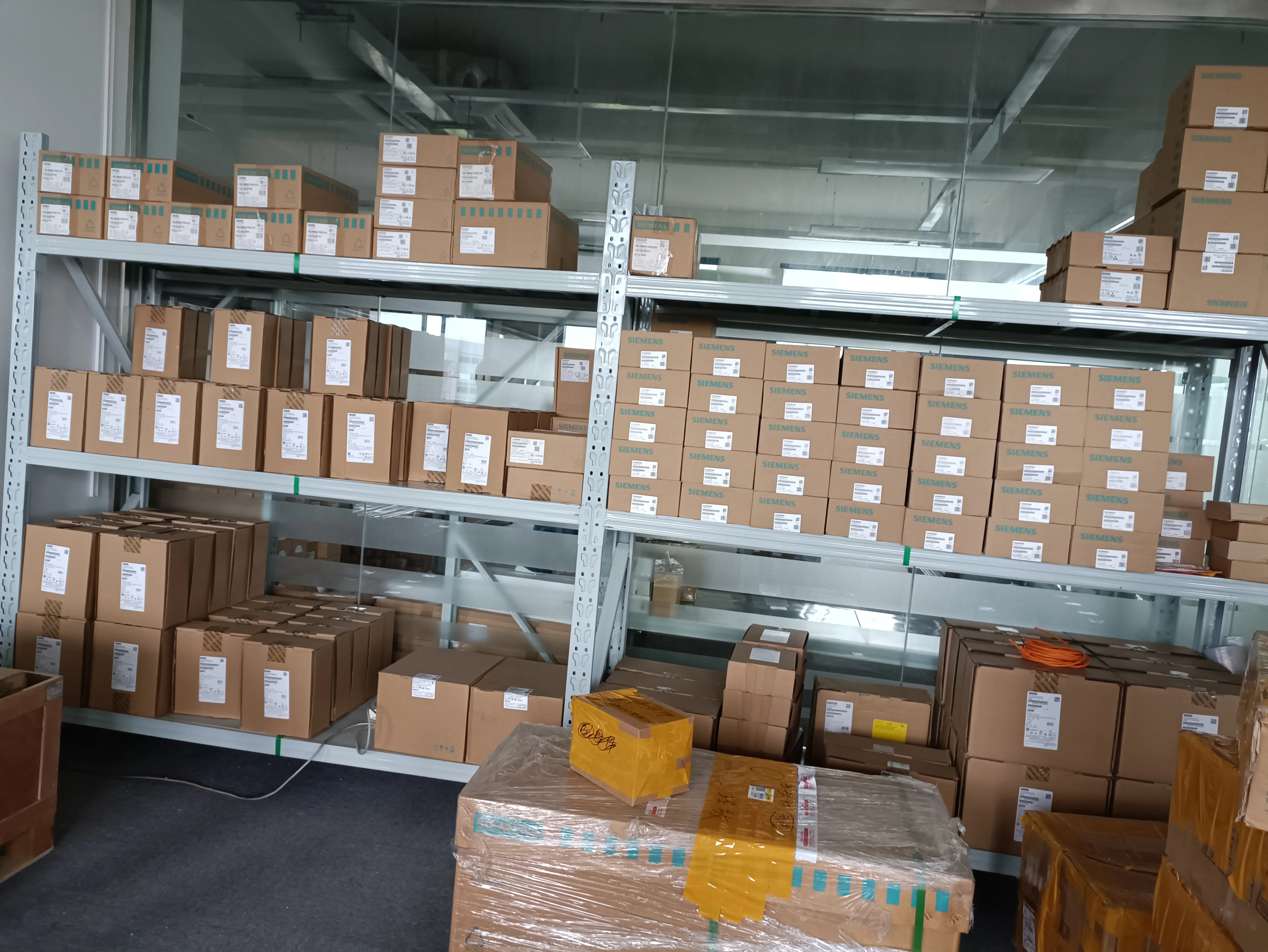 1 Year Warranty 6FX5002-2CR00-1BA0 SIEMENS 6FX50022CR001BA0 New And Original handheld unit B-MPI spiral cable 3.5 m