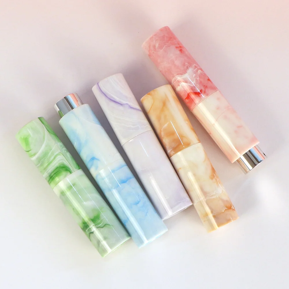 Portable Refillable Spray Bottle 10ml Travel Size twist up Perfume Bottle With marble surface