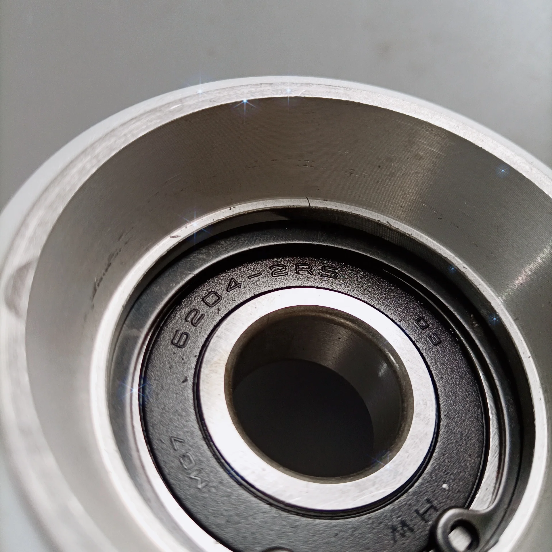 Escalator Handrail Support Roller 70*50*6204 OD70mm W50mm Bearing 6204 Escalator Spare Parts