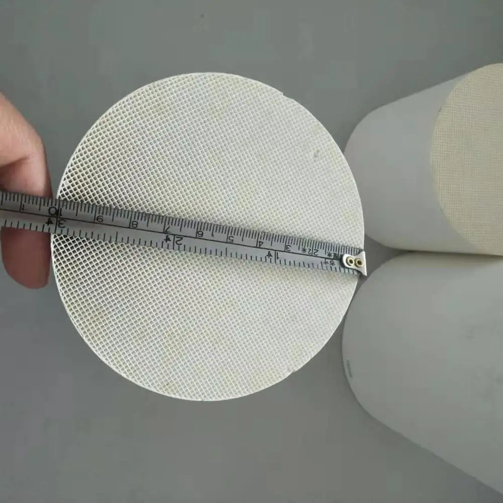 
Honeycomb Ceramic Catalytic Converter in Vehicles Exhaust system 